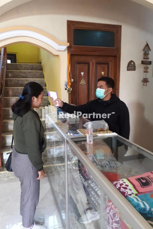 Bromo Indah Lestari Homestay Mitra Reddoorz Пасуруан Экстерьер фото